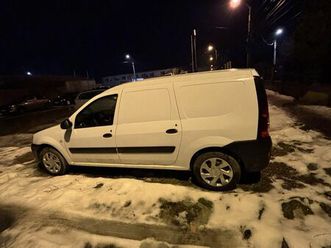 vând logan autoutilitara in stare perfecta de functionare . cluj-napoca