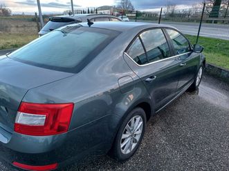 octavia 3ª serie octavia 1.6 tdi cr 105 cv executive