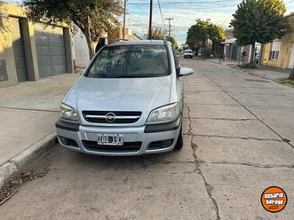 vendo chevrolet zafira 2010 7 asientos