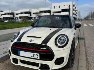 mini cabrio john cooper works aut. john cooper works