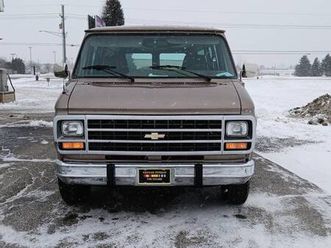 1995 g20 chevy sport van 350 auto 100k
