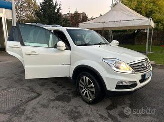 ssangyong rexton fuoristrada