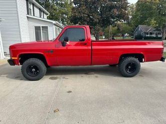 1984 chevy k10 square body