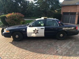 ford crown victoria police law enforcement security