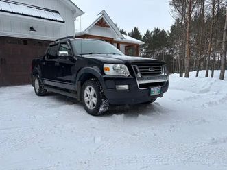 2010 ford explorer sport trac xlt (clean title; local truck)