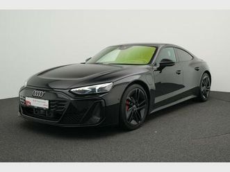 105 kwh quattro /vierwielbesturing/luchtvering/b&o/360°/laserlicht/headup/