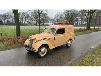 1950 renault juvaquatre fourgonnette a vendre