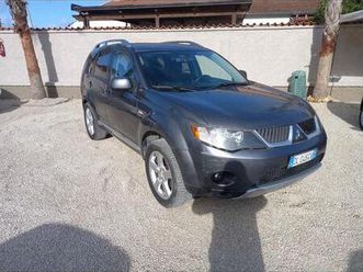 mitsubishi outlander 2.0 di-d instyle 7 p.ti dpf