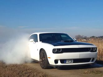 dodge challenger automatik 392 hemi scat pack shaker