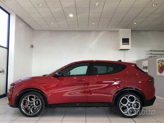 alfa romeo tonale 1.3 280 cv phev at6 q4 velo...