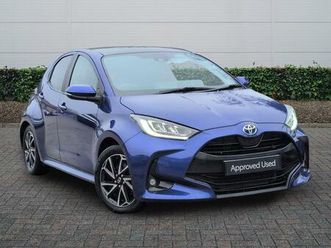 toyota yaris design hatchback's 1.5 vvt-h design e-cvt euro 6 (start/stop) 5dr