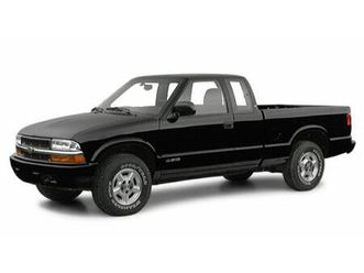 used 2001 chevrolet s-10 base