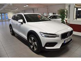 volvo v60 cross country b4 awd 197hk momentum advanced automat