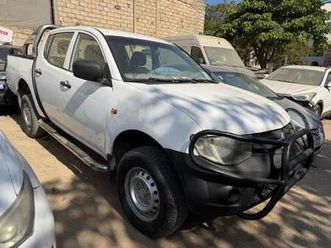 mitsubishi l200 2012 - fass | expat-dakar