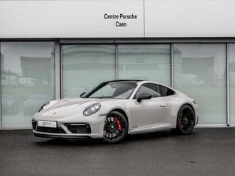 porsche 911 carrera 4 gts coupé