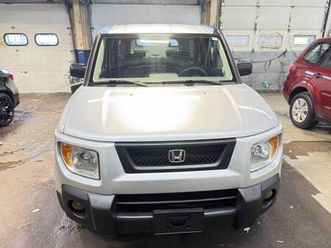 2006 honda element ex-p awd very rare find 105k no rust anywhere!