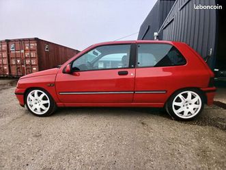 renault clio 16s - restaurée - montée williams