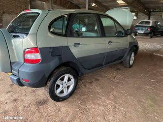 renault scenic rx4