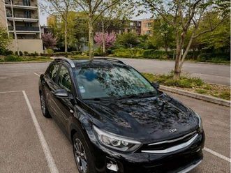 kia stonic active business