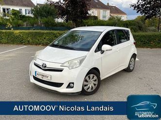 toyota verso s phase 2 moteur 1,3 l ess 100 ch finition dynamic gps 16/9 telephone bluetooth camera ar climatisation auto siege modulable kit embrayage neuf jan