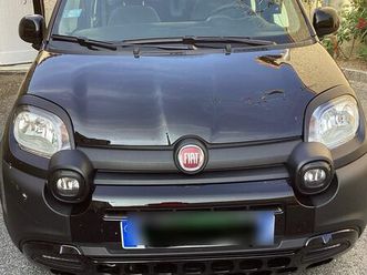fiat panda city cross hybride