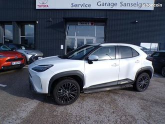 toyota yaris cross 116h awd trail marchepied