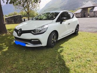renault clio iv rs trophy