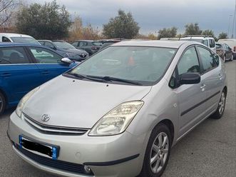 toyota prius 2005 linea sol - 135.000 km
