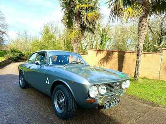 alfa roméo giulia gt 2000 bertone groupe 1