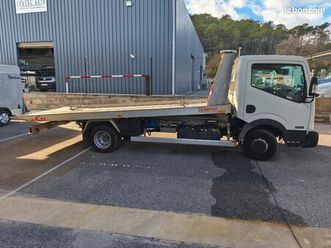 depanneuse nissan cabstar 1ère main.2.5 140 cv an 07 2016 43000 kms