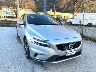 v40 t2 momentum r-design