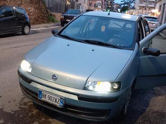 fiat punto 2000