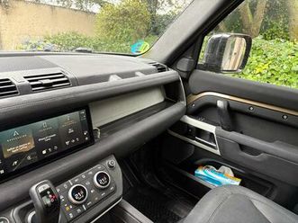 land-rover - defender