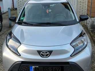 toyota aygo x nur 39000km wenig verbrauch -geringe kosten