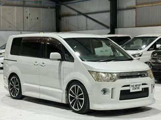 d5 2.4 roadest g navigation package petrol auto 8 seats ulez