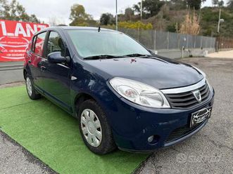 dacia sandero 1.2 16v gpl 75cv embleme