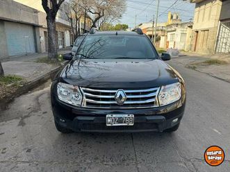 renault duster 1.6 confort plus 2013 gnc. vendo, permuto y financio. la chata se encuentra en perfecto estado, contiene cierre centralizado, alarma, levantavidr