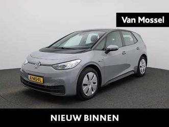 volkswagen id.3 life 58 kwh | acc | stoel + stuurverwarming | apple carplay/ android auto | lane assist | parkeersensoren v+a |