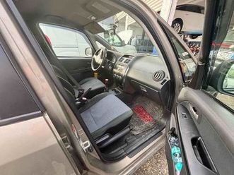 fiat sedici 4x4 benzin /gaz