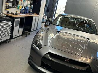 nissan gtr r35 targata italiana,valuto permute