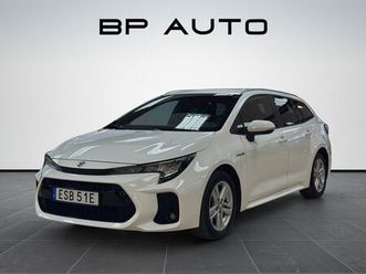 hybrid 1.8 vvt-i e-cvt inclusive kamera leasbar 122hk