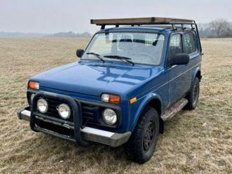 lada niva m2121 4x4 geländewagen/offroad