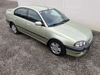 toyota avensis 1,8