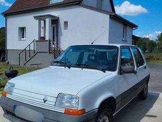 renault super 5■année 1994■essence■90.000kms évolutifs ■modèle saga■en l'état ■me contacter pour plus de renseignements