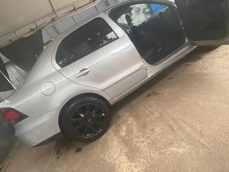 volkswagen voyage 1.0/1.0 city mi total flex 8v 4p 2010