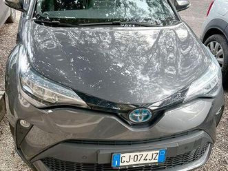 toyota ch-r trend full hybrid