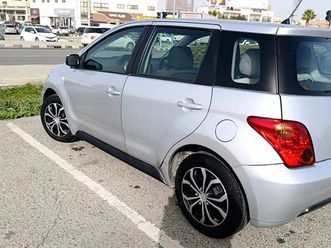 toyota ist 1,4l 2004