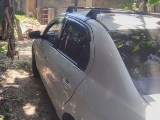 volkswagen voyage 1.6/1.6 city mi total flex 8v 4p 2013