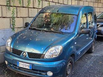 kangoo 2006 benzina euro4 - 3mila euro tratt.