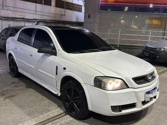 chevrolet astra 1.8a sedan